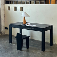 Table de bar modulaire en bois massif avec plateau épais et repose-pieds renforcé, design écologique pour bar à domicile, café, pub et salon