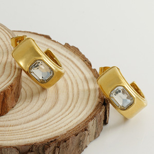 ZOGXIN Gold Plated C Shape Stud Earrings With Crystal Geometric Design For Women Party Jewelry - Product Image 3
