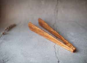 Pinces en bois écologiques pour la cuisine, la préparation des aliments, le service et le retourne des aliments, fabriquées en bois de haute qualité - Product Image 3