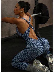 Женский комбинезон с леопардовым принтом - Product Image 3