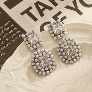 ต่างหูสแตนเลสทรงหยดน้ำ ประดับคริสตัลทรงเรขาคณิต เครื่องประดับสำหรับงานปาร์ตี้ สีเหล็ก - Product Image 1