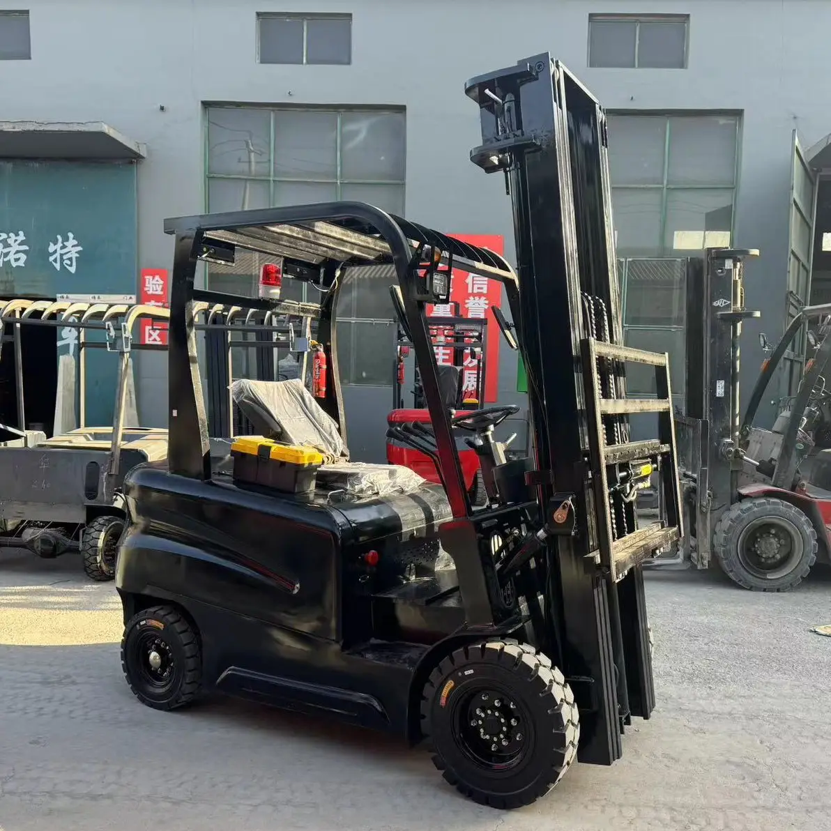Lithium battery multifunction electric forklift truck cheap price used forklift household farm use mini forklift machine