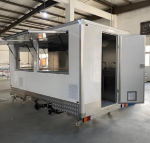 Remorque de cuisine complète de 5 m avec générateur intégré et hotte d'extraction, cantine mobile autonome pour réceptions de mariage en extérieur - Product Image 3
