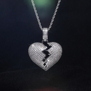 Collana con ciondolo a cuore spezzato scintillante per donna, catena con zirconi a forma di cuore, gioiello alla moda. - Product Image 3
