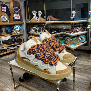 Chaussures de sport de luxe de haute qualité avec semelles épaisses lacets larges <span class=keywords><strong>baskets</strong></span> en cuir à la mode à la mode pour l'été automne doublure en maille - Product Image 3