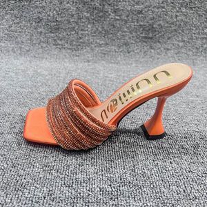 Chaussures à talons slingback à bout ouvert avec strass en cristal pour femmes 2025 - Product Image 1