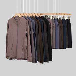 Conjuntos Deportivos de 2 Piezas para Mujer, Logotipo Personalizado, Ropa Deportiva Femenina, Chaqueta con Cremallera de Manga Larga y Pantalones Cortos, Conjuntos de Yoga - Product Image 5