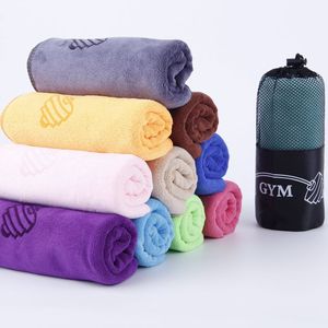 Tùy Chỉnh 400 GSM Phòng Tập Thể Dục Thể Thao Khăn Câu Lạc Bộ Bóng Đá Đội Bóng Rổ Khăn Rally Khăn Thăng Hoa In Ấn Sợi Nhỏ - Product Image 4