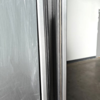 Serrure de porte à enroulement commerciale coupe-vent en aluminium et acier inoxydable pour entrepôt