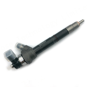 Nouvel injecteur de carburant Diesel à rampe commune de haute qualité 0445110646 pour VW Audi Skoda 2.0 TDI - Product Image 2