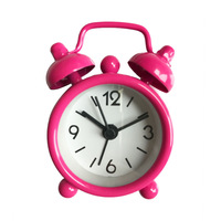 Jam Meja Alarm Kuarsa Persegi 4 Cm Mini Digital dengan Fungsi Snooze Modern untuk Meja Samping Tempat Tidur