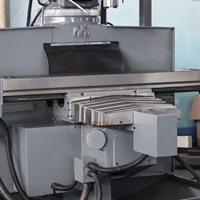 Fraiseuse verticale CNC automatique de haute précision XK6325 Mini 3 axes, broche BT40, commande GSK NT40, usage intensif
