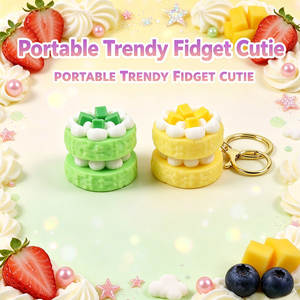 Porte-clés FUSEJOY3D imprimé en 3D en forme de gâteau aux fruits, pendentif jouet de décompression à bouton-poussoir en forme de gâteau à la fraise - Product Image 3