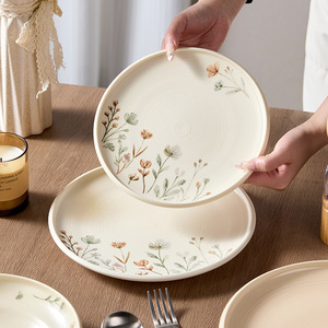 <span class=keywords><strong>Service</strong></span> <span class=keywords><strong>de</strong></span> <span class=keywords><strong>table</strong></span> en céramique florale, vaisselle peinte à la main avec des motifs <span class=keywords><strong>de</strong></span> fleurs sauvages, ensemble d'assiettes et <span class=keywords><strong>de</strong></span> bols en <span class=keywords><strong>porcelaine</strong></span> avec une casserole pour la maison - Product Image 4