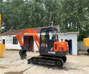 Excavadora de cadenas usada Doosan DH55 original de Corea, de 5 toneladas, con motor Isuzu y alta potencia de excavación, para importación familiar. - Product Image 2