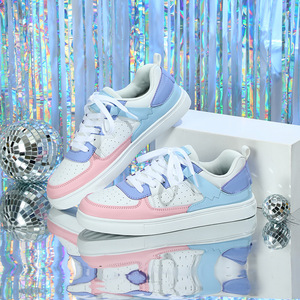 Chaussures <span class=keywords><strong>de</strong></span> sport blanches en gros, logo personnalisé, baskets <span class=keywords><strong>de</strong></span> tennis, cuir PU, baskets <span class=keywords><strong>de</strong></span> skate blanches pour femmes - Product Image 1