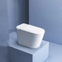 WC intelligent de style moderne à fonctionnement automatique, design monobloc, double chasse, réservoir encastré, jet multiple Tornado, drain allongé en forme de P ou en forme de S