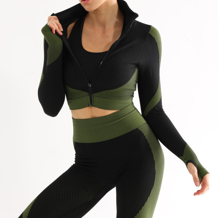 2025 New Style Peach Hip Fitness for Women High-waisted Yoga Pants Quick-drying Seamless Sports Jacket Bra Three-piece Set