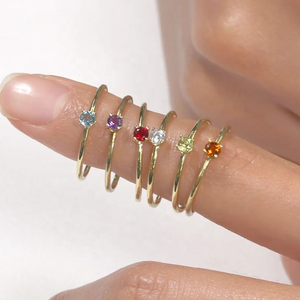 Anillo <span class=keywords><strong>de</strong></span> piedra <span class=keywords><strong>de</strong></span> nacimiento apilable <span class=keywords><strong>de</strong></span> acero inoxidable para mujer, joyería familiar minimalista <span class=keywords><strong>de</strong></span> <span class=keywords><strong>12</strong></span> meses, círculo fino y pequeño, para cumpleaños - Product Image 1