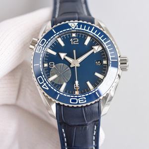 Reloj clásico para hombre, superventas, con movimiento mecánico automático, resistente al agua y de diseño versátil. - Product Image 1