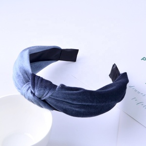 Cina All'ingrosso Della Fabbrica di Alta Qualità Delle Ragazze Hairband Velluto Fasce Larghe Croce Annodato Fasce Per Capelli - Product Image 4