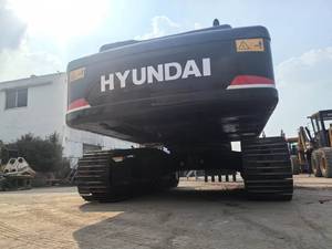 Excavatrice sur chenilles Hyundai R300LC-9S Corée du Sud 30 tonnes, pelle hydraulique, moteur Cummings, série PC300 avec pompe Hydac et boîte de vitesses - Product Image 6