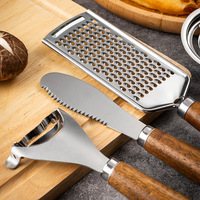 Premium professionele houten schilmesel van acaciahout en roestvrij staal, groente- en fruitreuzel, keuken gadget