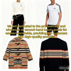 <span class=keywords><strong>Abbigliamento</strong></span> all'Ingrosso di Seconda Mano Firmato da <span class=keywords><strong>Donna</strong></span> Usato - Product Image 4