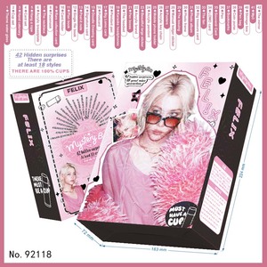 Lien pour tous les modèles de papeterie Kpop, boîte mystère pouvant être ouverte avec 18 cadeaux différents et une tasse à eau incontournable - Product Image 2