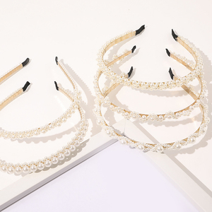Serre-tête en perles blanches tendance pour filles, accessoire de <span class=keywords><strong>cheveux</strong></span> de luxe avec perles courbées et croisées, pour femmes - Product Image 1