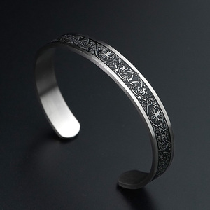 Pulsera Nórdica de Alta Calidad para Hombre, Brazalete de Acero Inoxidable con Árbol de la Vida Yggdrasil, Conjunto de Joyería Vikinga - Product Image 2