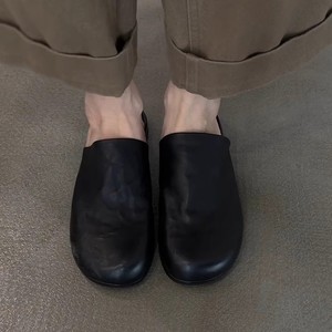 Pantuflas de Piel de Oveja con Punta Redonda, Forro de Cuero Genuino Negro, Cómodas para Todas las Temporadas, Mules para Mujer, Zapatos Sin Cordones - Product Image 4