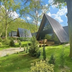 Tenda Triangolare Portatile da Esterno Impermeabile Ecologica Facile da Installare Riparo per Giardino e Cortile - Product Image 2