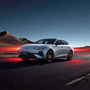 سيارة تشانجان UNI-V الرياضية الصينية المتوفرة في المخزون، سيارة سيدان تعمل بالبنزين، طراز نوبل بايلوت الممتاز بمحرك 1.5 تيربو، مع محرك 2.0 تيربو، سيارة مستعملة الأكثر مبيعًا - Product Image 2