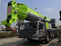 Grue hydraulique tout-terrain haute performance de 110 tonnes ZAT1100V à flèche longue pour travaux de levage lourd en milieu urbain et portuaire
