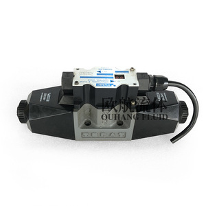 วาล์วควบคุมทิศทาง Tokimec รุ่น Com 5 33C 70 CH 10 S4 อุปกรณ์อุตสาหกรรมระบบไฮดรอลิกไฟฟ้าแบบสัดส่วน - Product Image 2