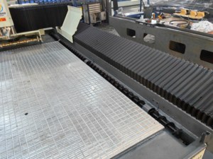 Grande machine de gravure ATC avec pompe à engrenages motorisée pour ligne de production de panneaux muraux métalliques - Product Image 6