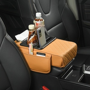 Boîte de rangement pour accoudoir central avant de voiture avec coussin rehausseur en cuir intégré, porte-gobelet et pochette de rangement pour mouchoirs pour les voyages en voiture - Product Image 3