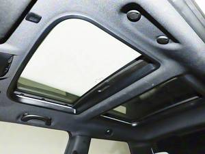 <span class=keywords><strong>MINI</strong></span> 2025 2.0T <span class=keywords><strong>COOPER</strong></span> S Artist Hatchback, berline 3 portes, 4 places, avec moteur 2.0T 204 ch L4, idéale pour les trajets quotidiens - Product Image 2