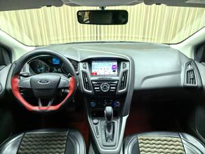 <span class=keywords><strong>Ford</strong></span> <span class=keywords><strong>Focus</strong></span> Hatchback Modello 2018 1.6L con Trasmissione Automatica - Product Image 5