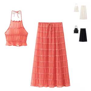 Conjunto de Moda de 2 Piezas para Mujer, Top Halter Sexy y Falda Larga Plisada - Product Image 1