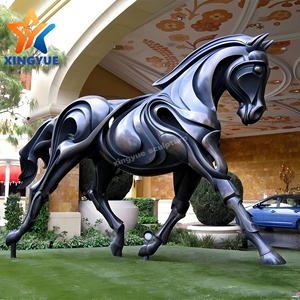 Sculpture d'art équestre en bronze personnalisée pour la décoration paysagère d'hôtels, villas, parcs et places commerciales - Product Image 2