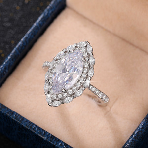 Anello a Forma di Marquise, Gioiello da Dito alla Moda per Donne, Design Elegante e Distintivo - Product Image 6