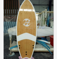 Planche Wakesurf en bambou de 5.6 pouces avec poignées pour enfants et hommes Ocean Waters Adventures accessoirisé avec aileron