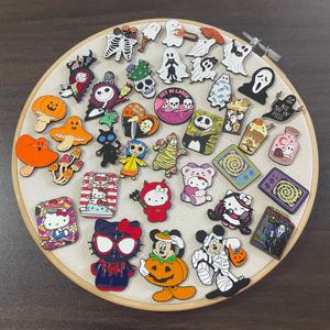 أزياء الشبح الشبح جمجمة وعاء سمك الساعة الرملية هالوين دبوس المينا الرعب دبابيس القوطية بروش - Product Image 6