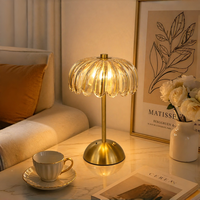 Lampe de table sans fil moderne rechargeable à LED, en verre, en forme de fleur, pour restaurant, bar, hôtel, chambre à coucher, usage décoratif