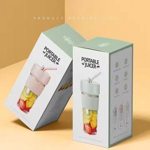 Mini Licuadora Portátil Recargable y Vaso Mezclador Automático USB para Batidos de Frutas con Seis Cuchillas, Ideal para Regalo - Product Image 5