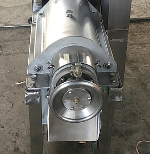 Commercial Chinese Cold Press Juicer <b>Machine</b> Automatic with 304 Stainless Steel Engine Core for <b>Fruit</b> <b>Processing</b> Plant - Product Image 2