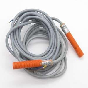 2x Ifl 4-120-10 + 120l-10 Induktiver Näherungsschalter, normalerweise geschlossen, 4 mm - Product Image 1