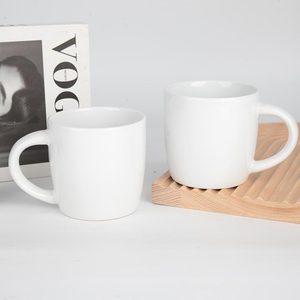 ロゴプリント入り昇華プリントのおしゃれなコーヒーラテ用白いセラミック製カプチーノ・紅茶・コーヒーマグカップ（取っ手付き） - Product Image 4